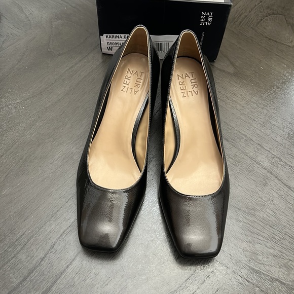 Naturalizer KARINA Block Heel Pumps (WIDE) - Picture 4 of 12